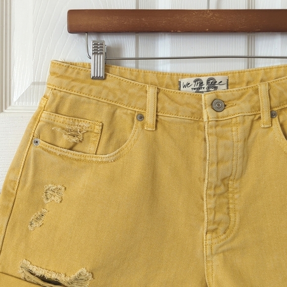 We The Free Anytime Anywhere Crvy Distressed High Waisted Cuffed Jean Shorts 28 - Picture 7 of 12